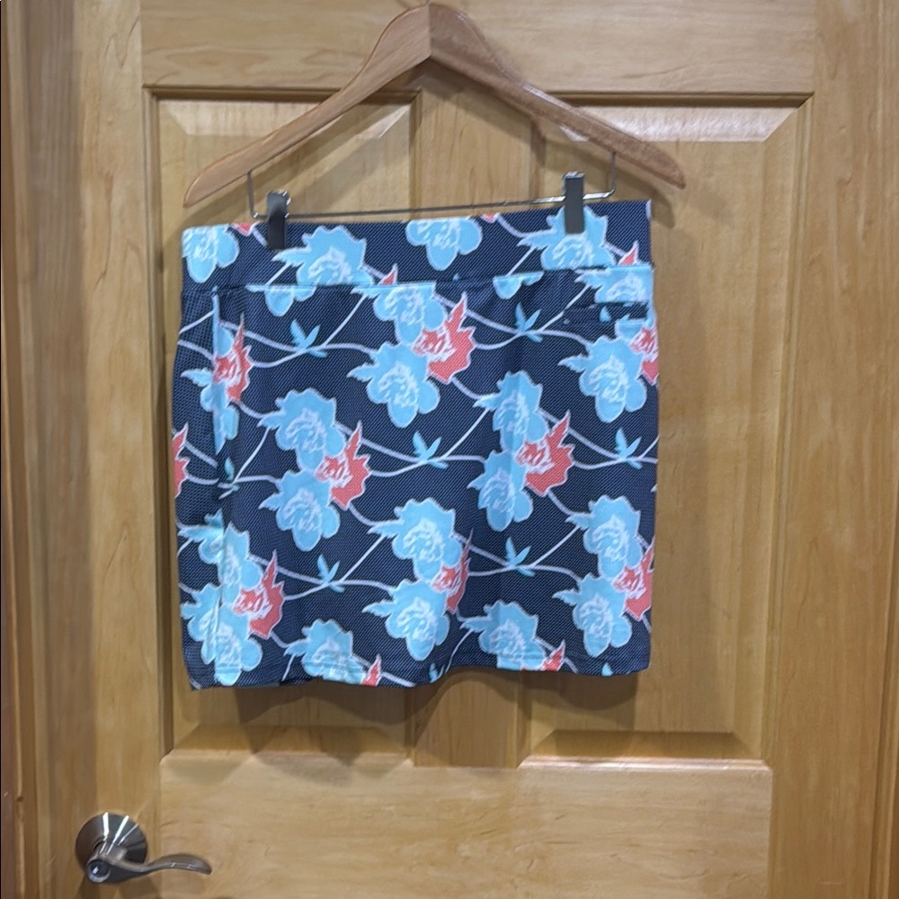 Pebble Beach blue and Teal Floral Skirt size L performance